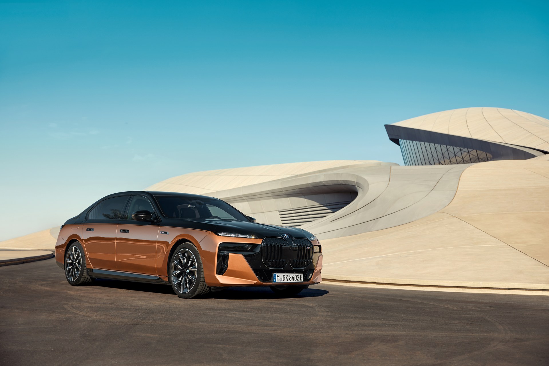 BMW i7 M70 exterior