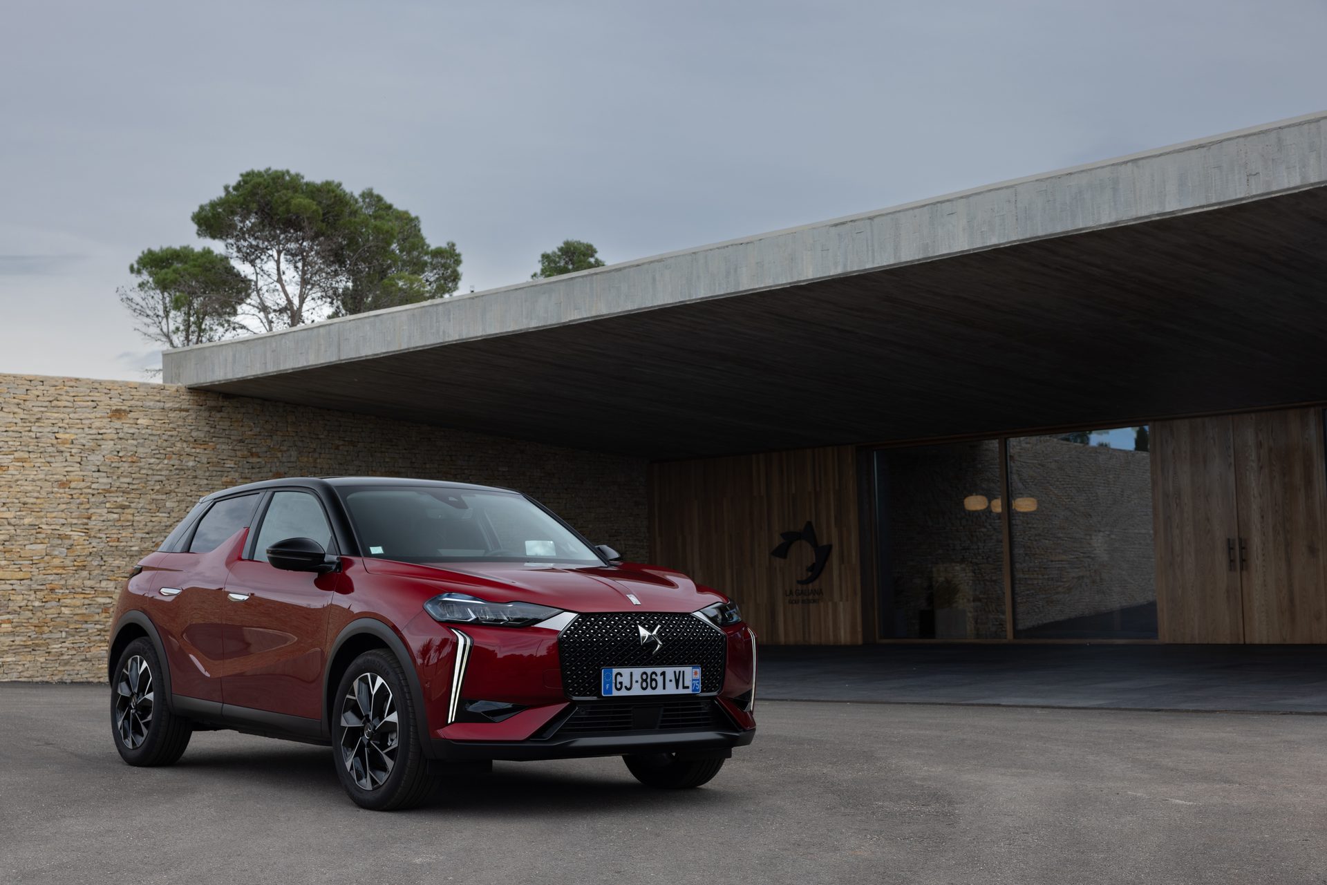 DS 3 E-TENSE exterior