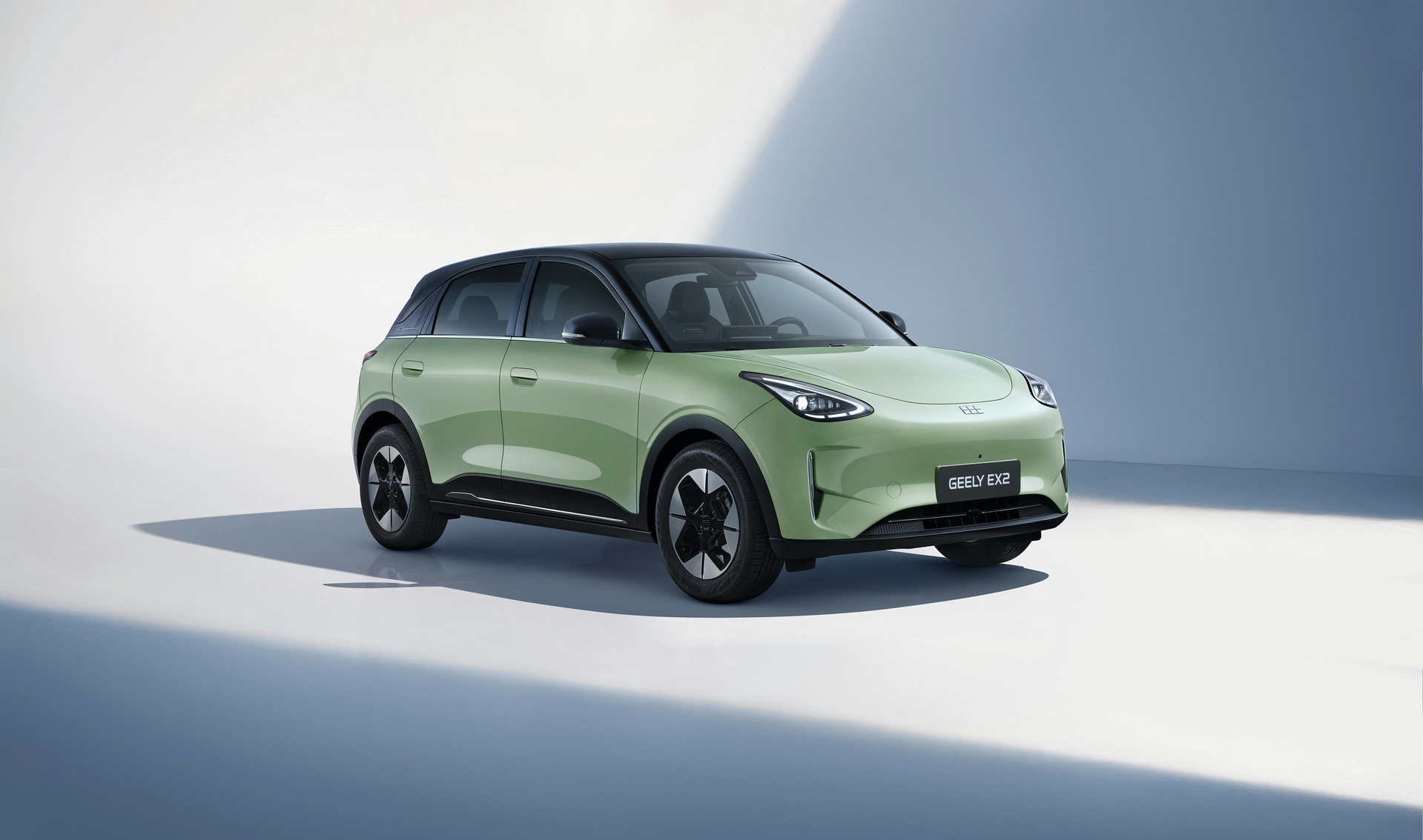 Geely E2 exterior