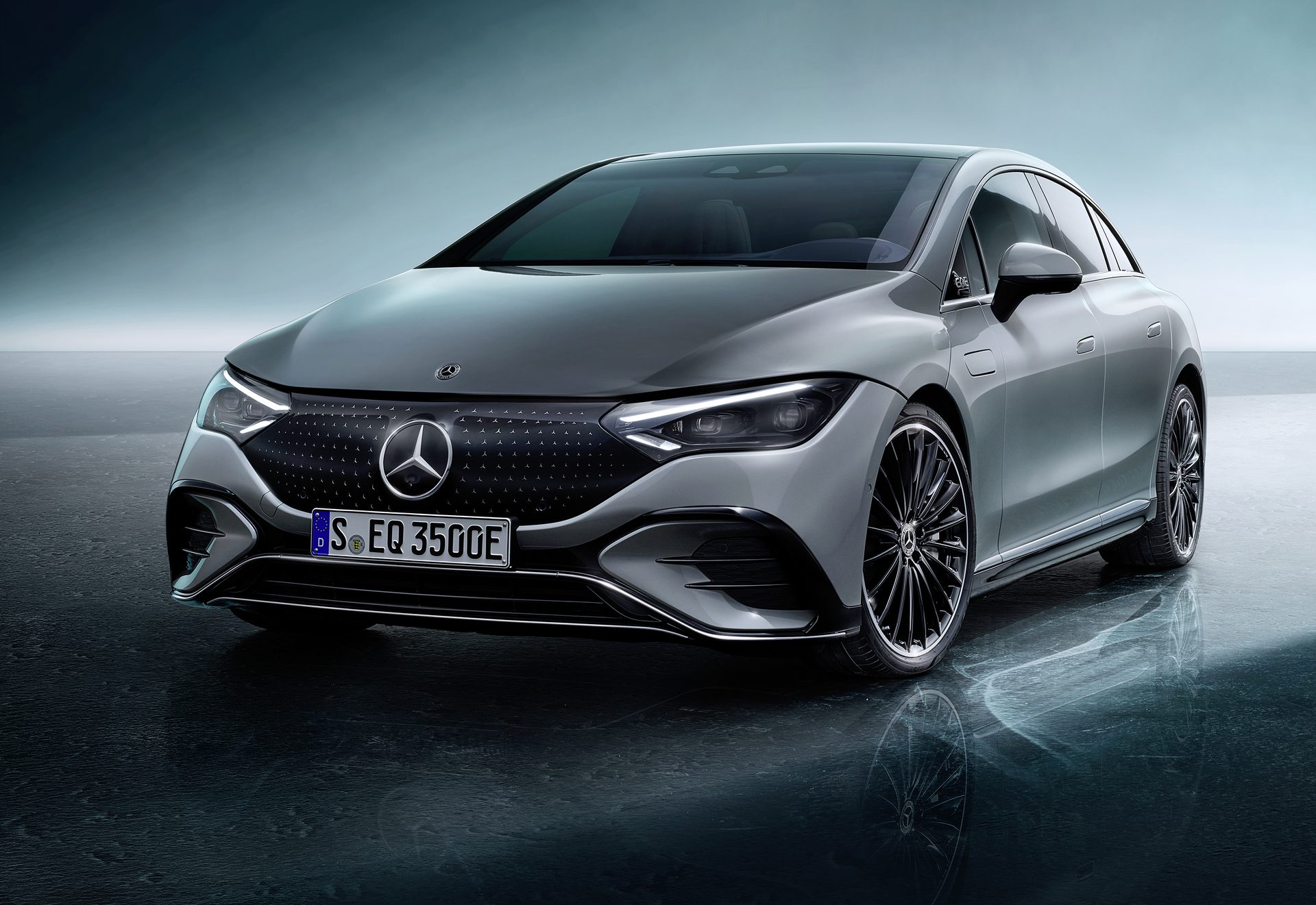 Mercedes-Benz EQE exterior