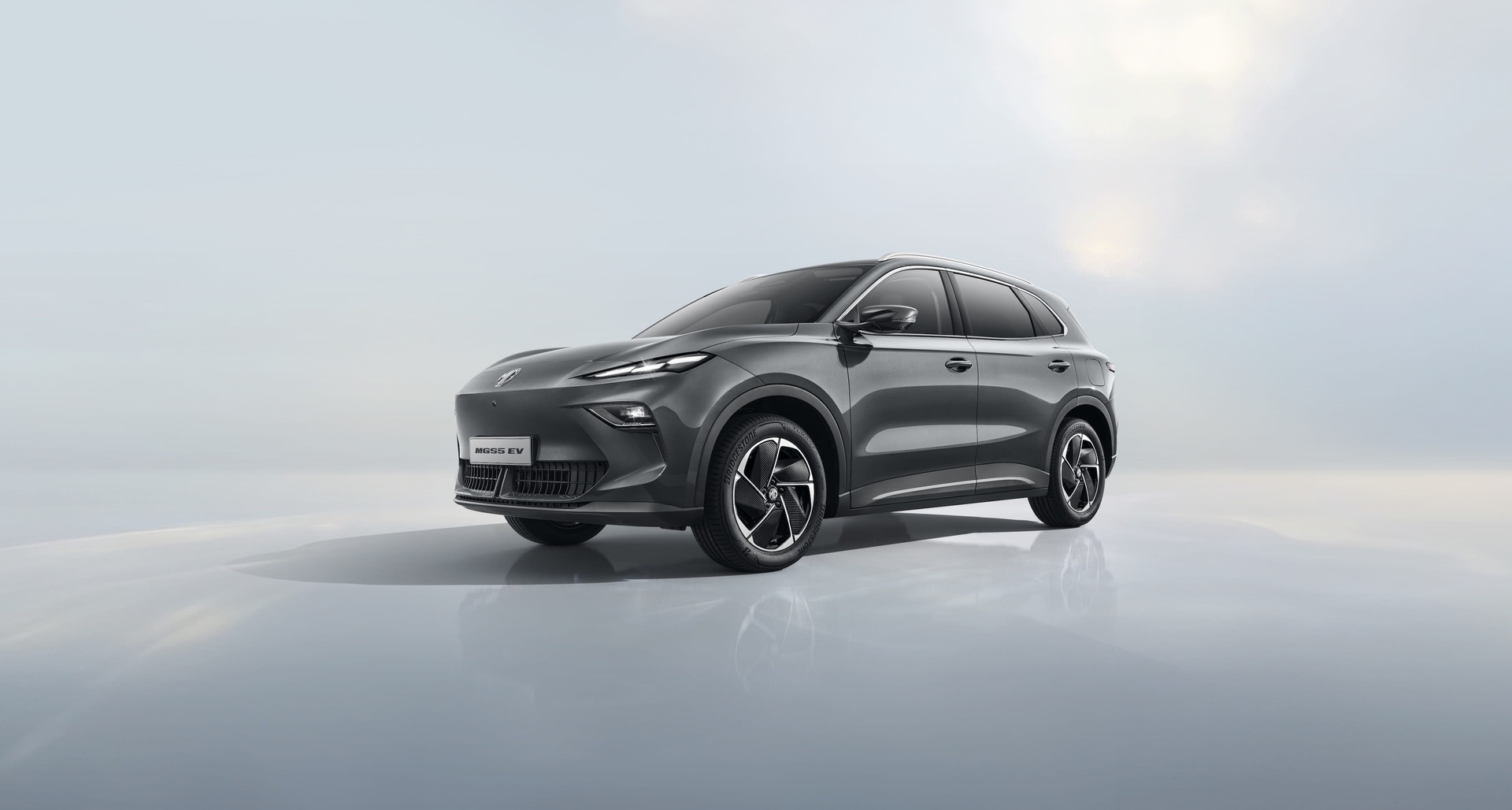 MG MGS5 exterior