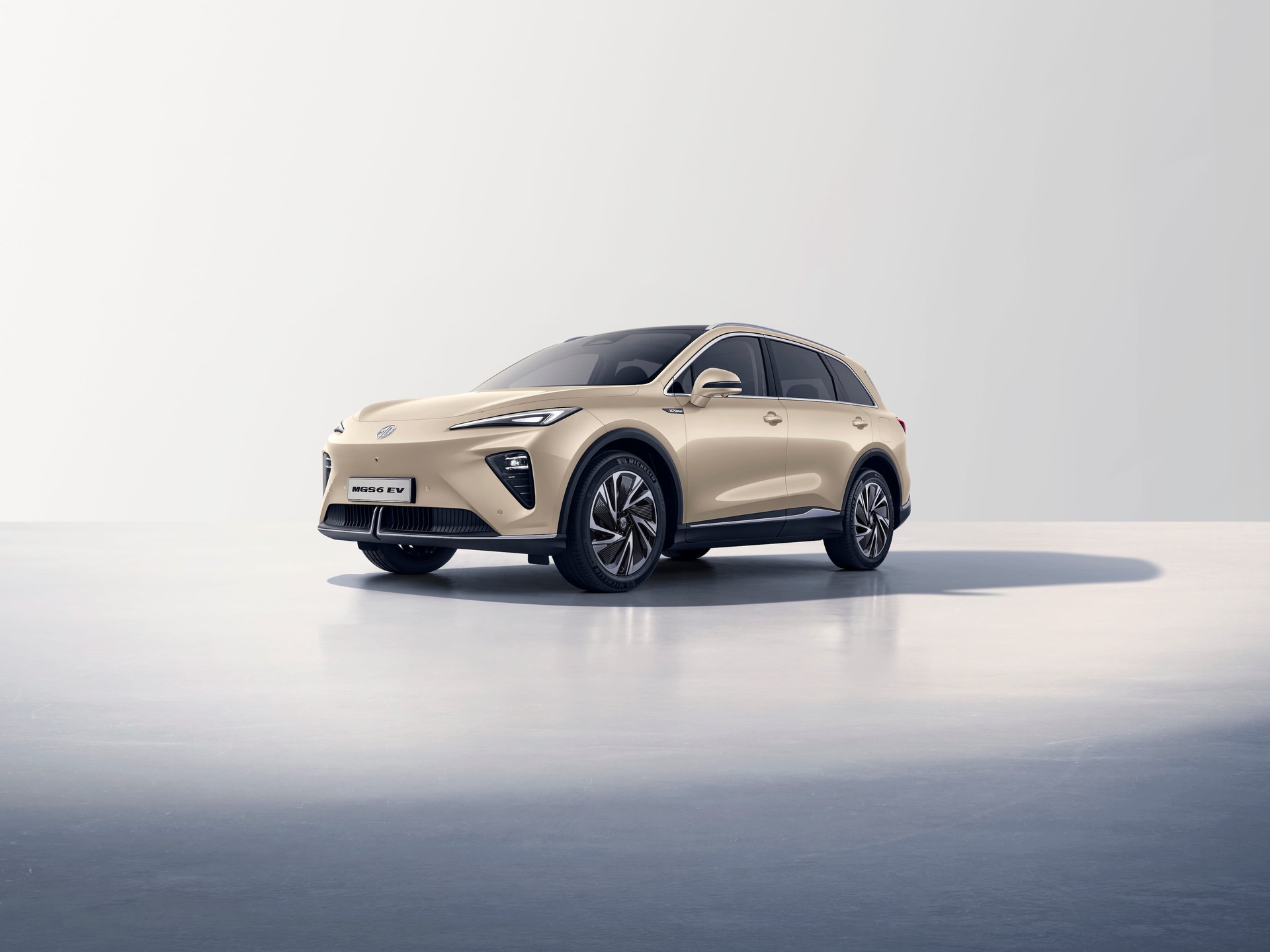 MG MGS6 exterior