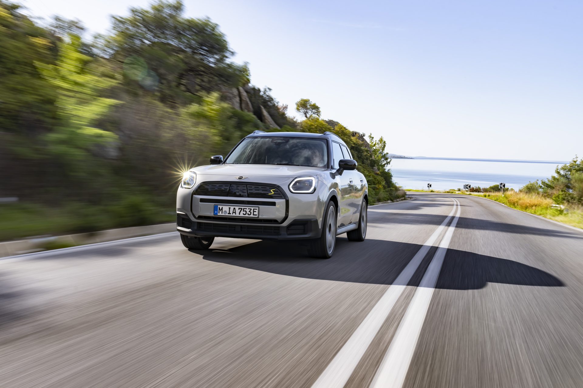MINI Countryman SE ALL4 exterior