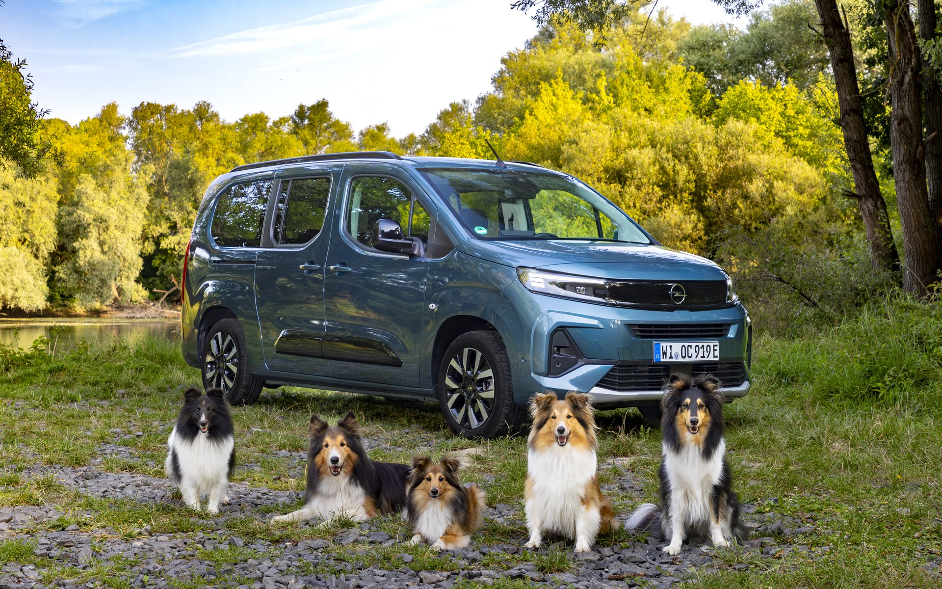Opel Combo Electric exterior