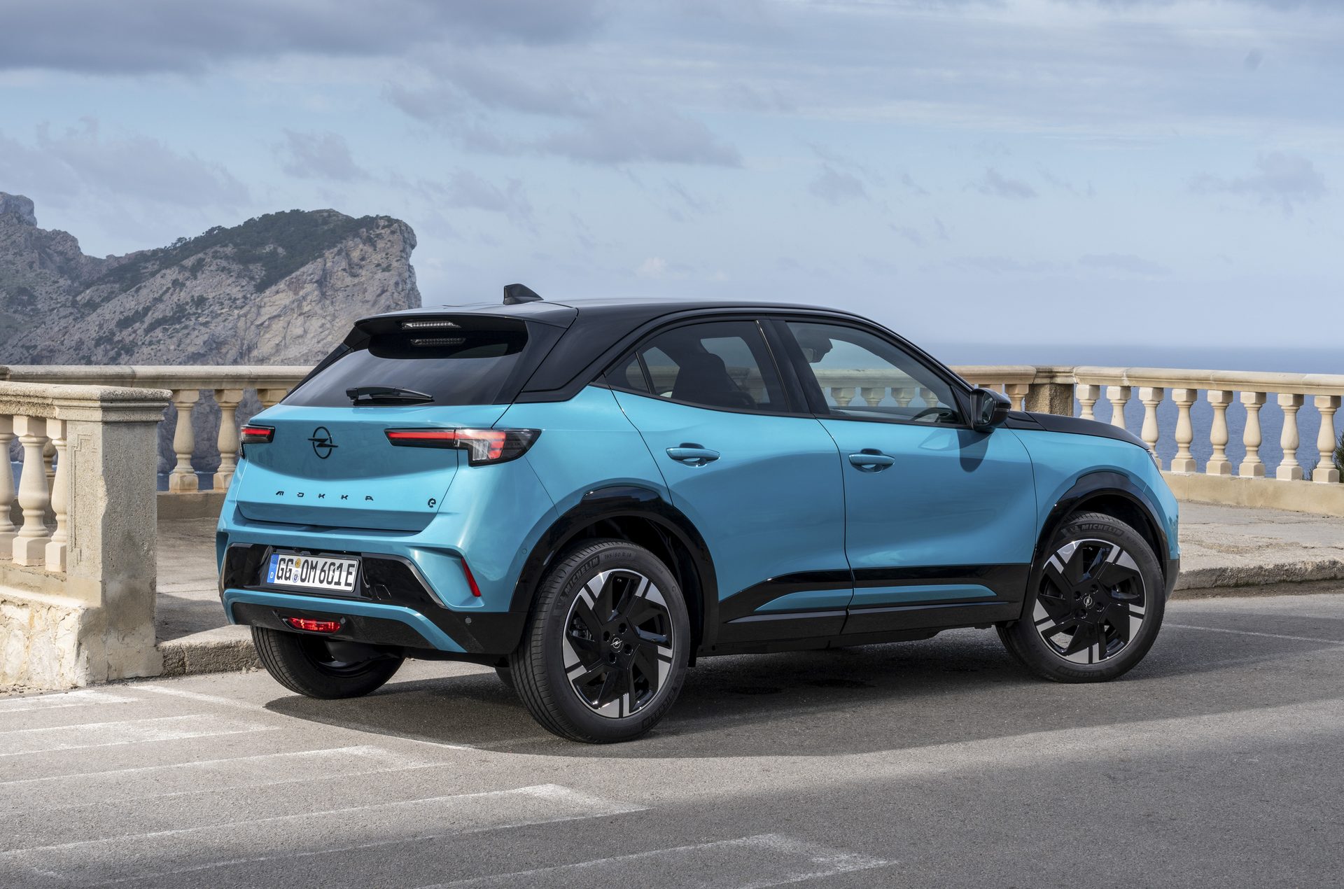 Opel Mokka Electric exterior