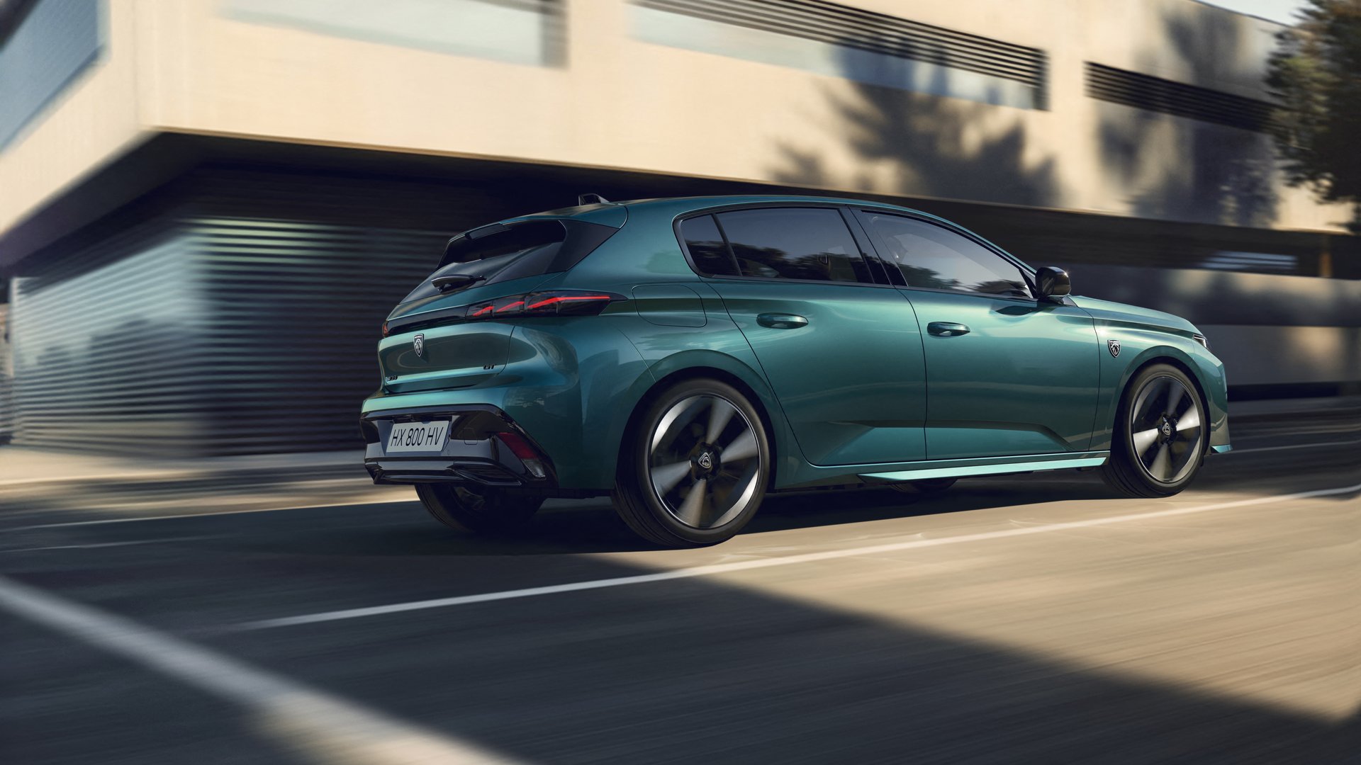 Peugeot e-308 exterior