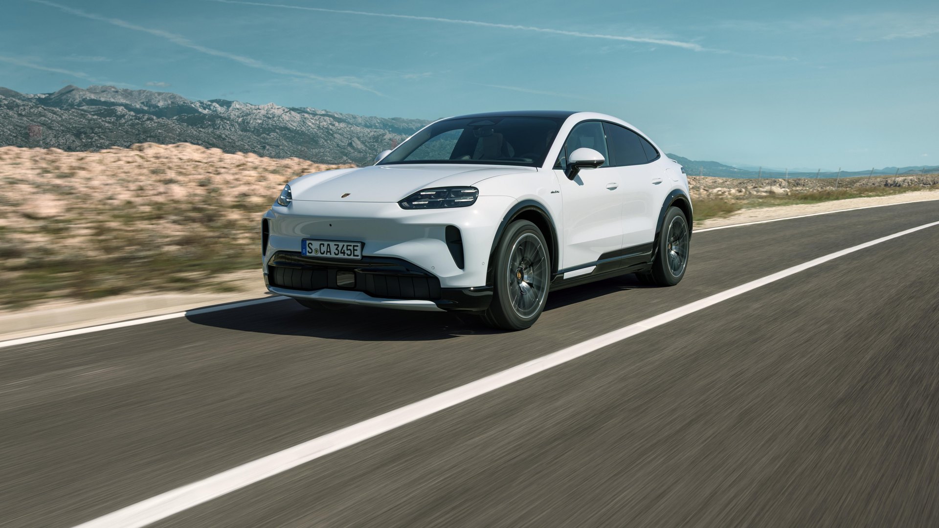 Porsche Cayenne Coupé Electric exterior