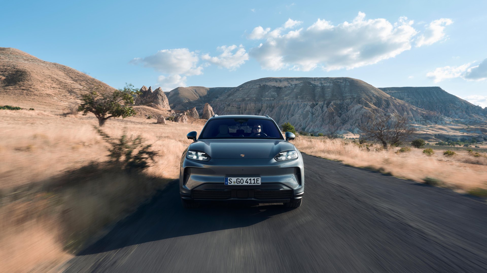 Porsche Cayenne Electric exterior