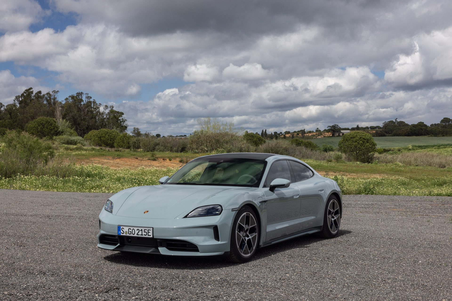 Porsche Taycan exterior