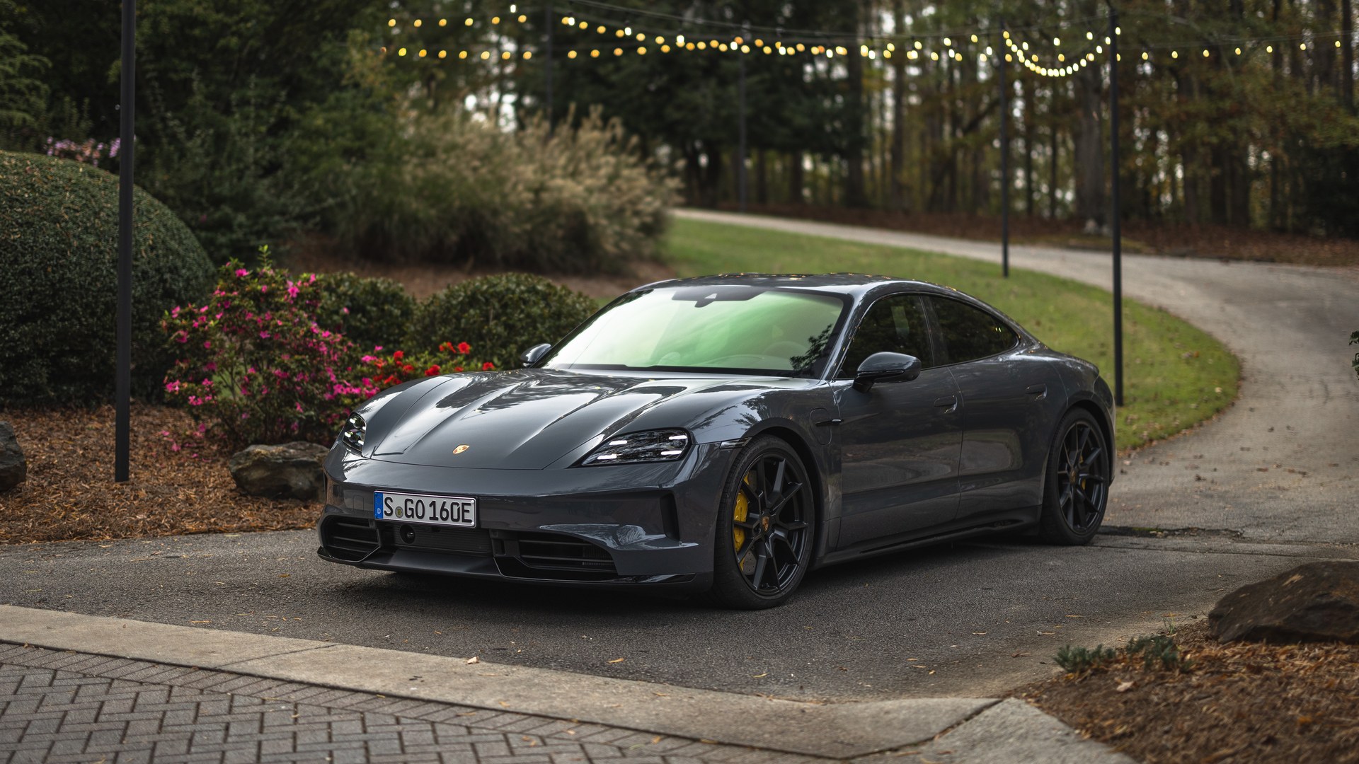 Porsche Taycan GTS (2025) exterior