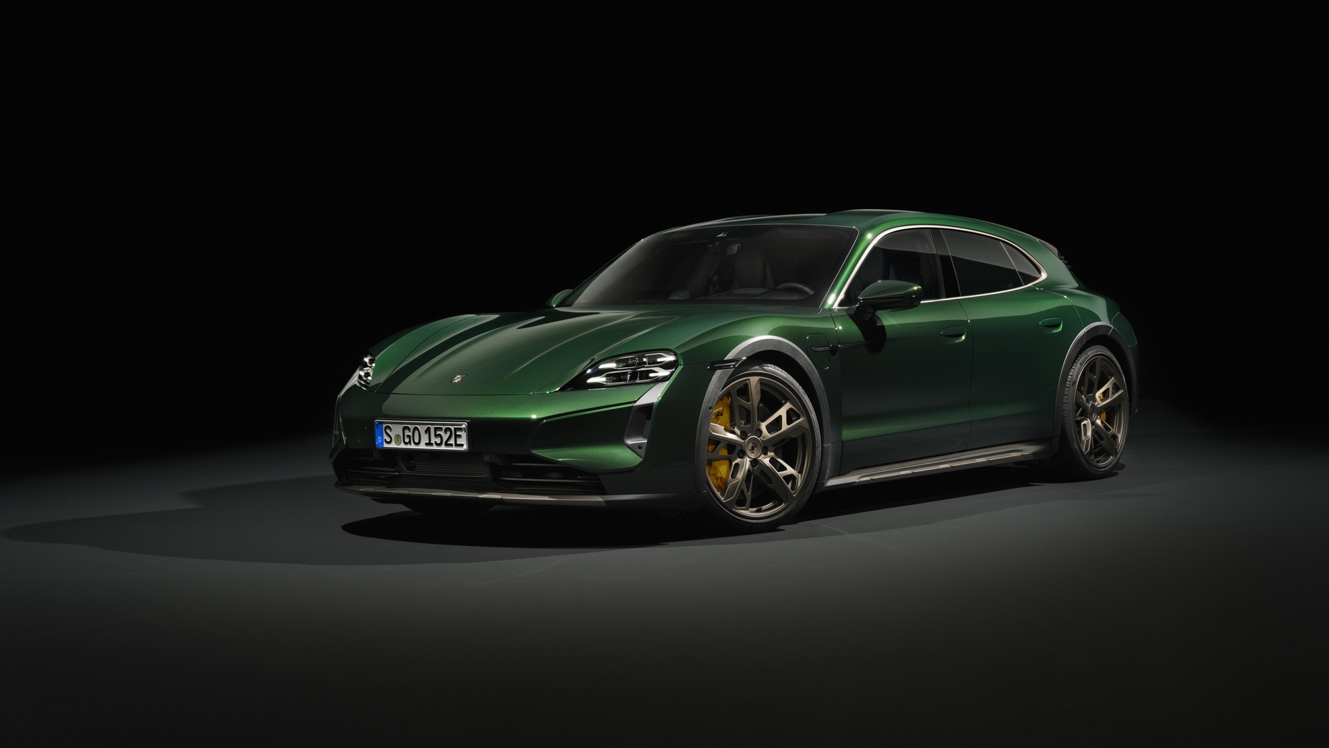 Porsche Taycan Turbo Cross Turismo (2024) exterior