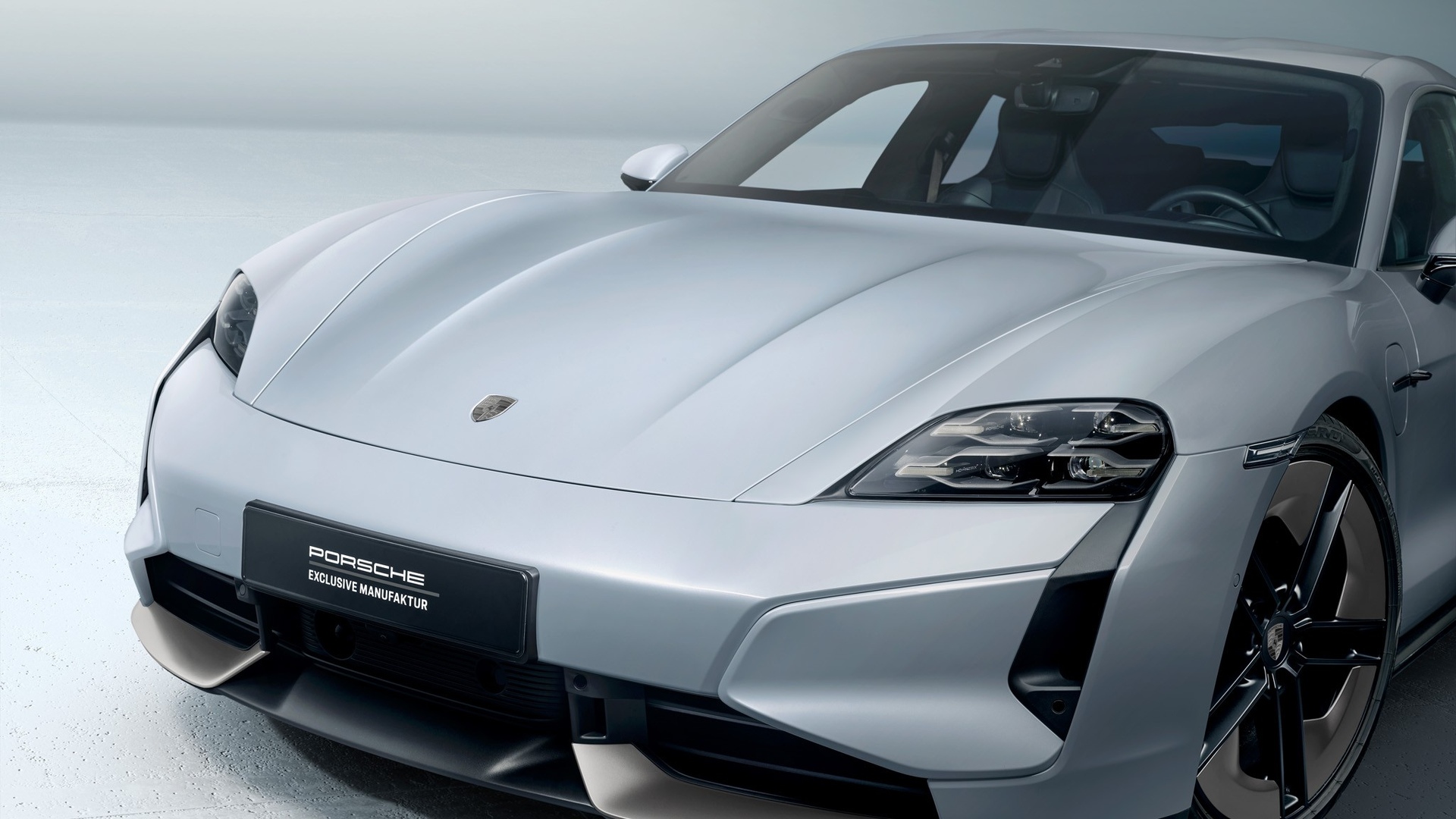 Porsche Taycan Turbo S (2024) exterior