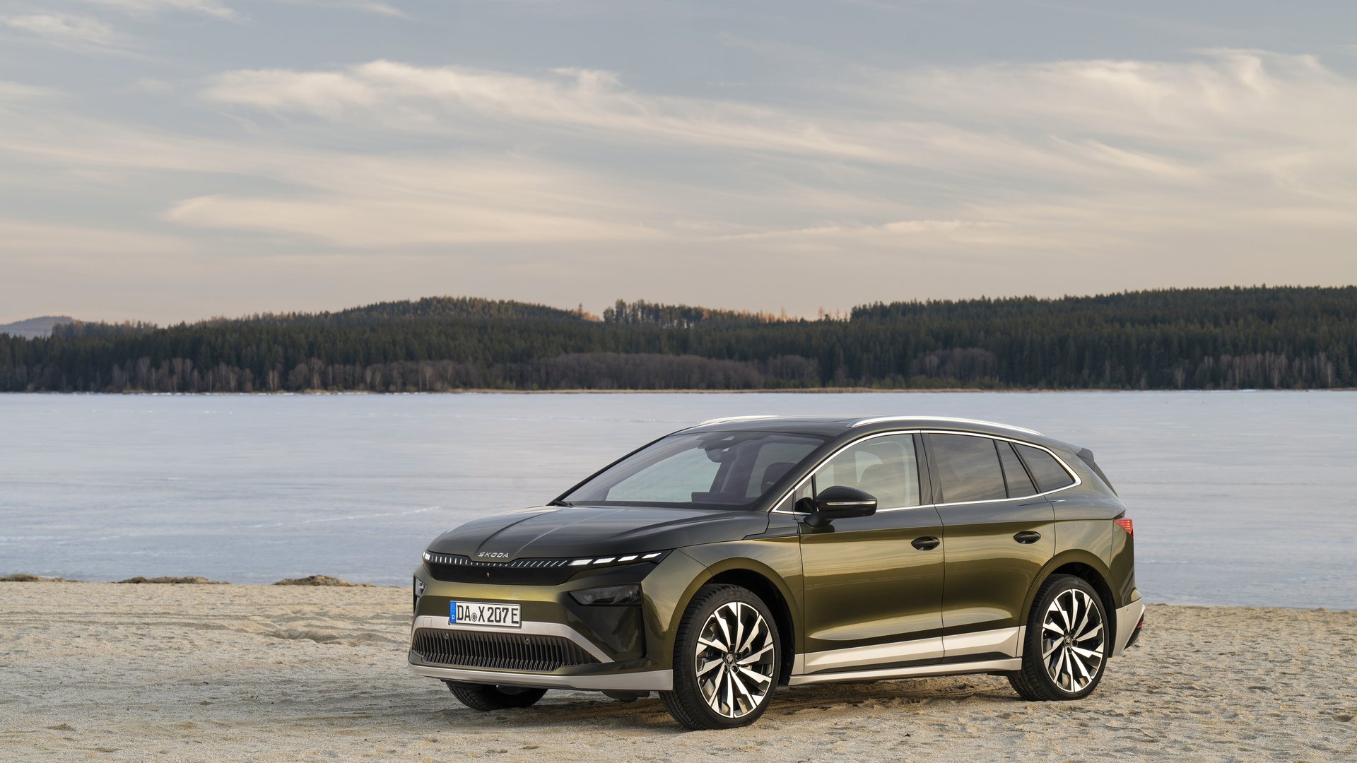 Skoda Enyaq exterior