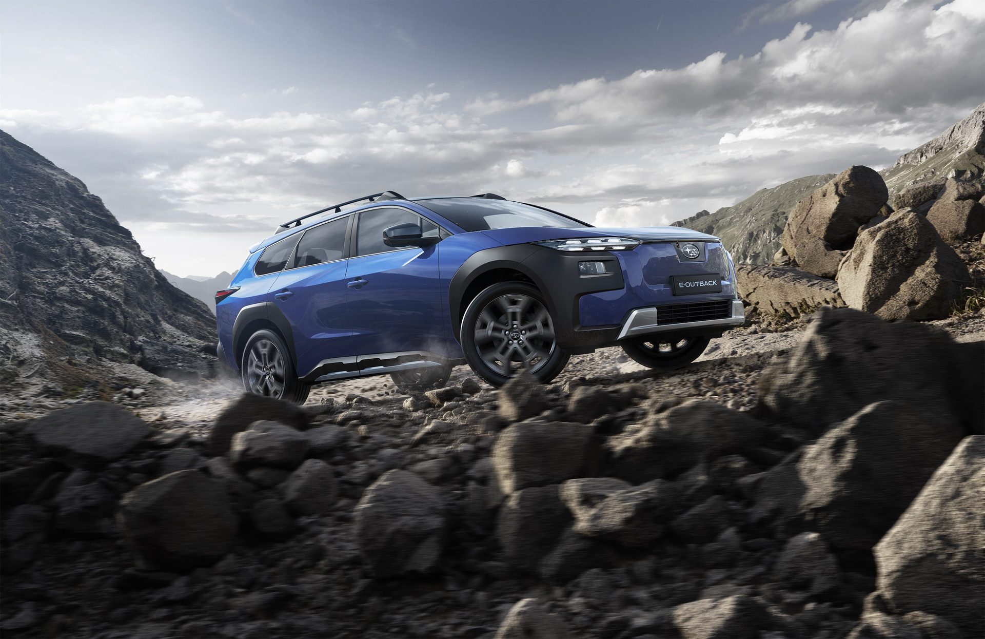 Subaru E-Outback exterior