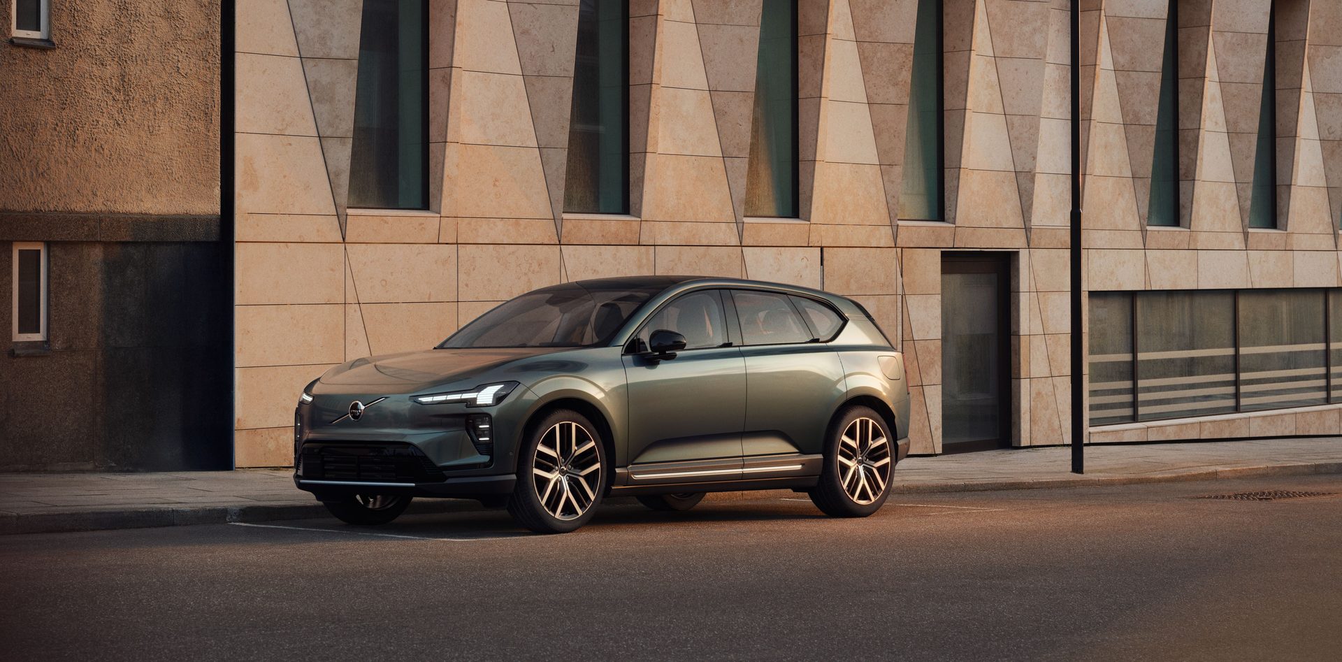 Volvo EX60 exterior
